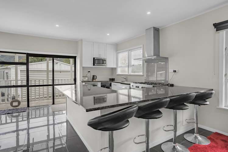 54 Peel Place Wainuiomata_6