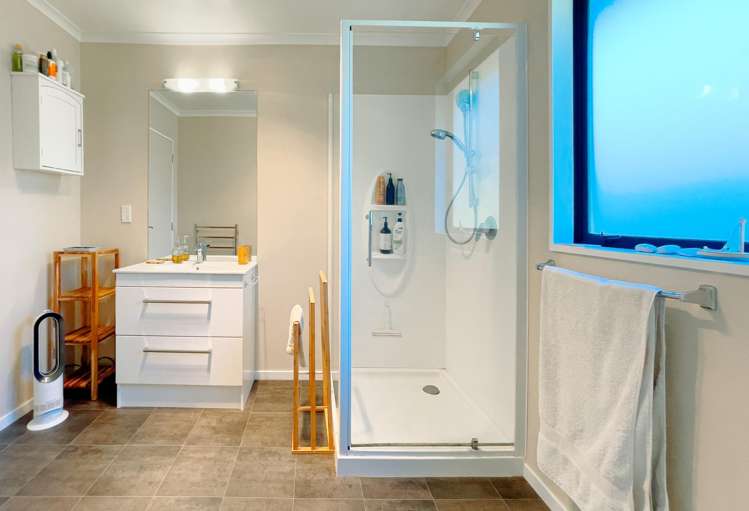  9 Flinders Road Heathcote Valley_15