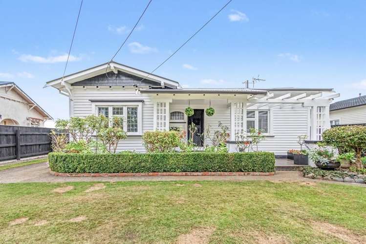 18 Godwin Crescent College Estate_29