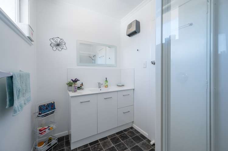 22 Andrew Street Stoke_11