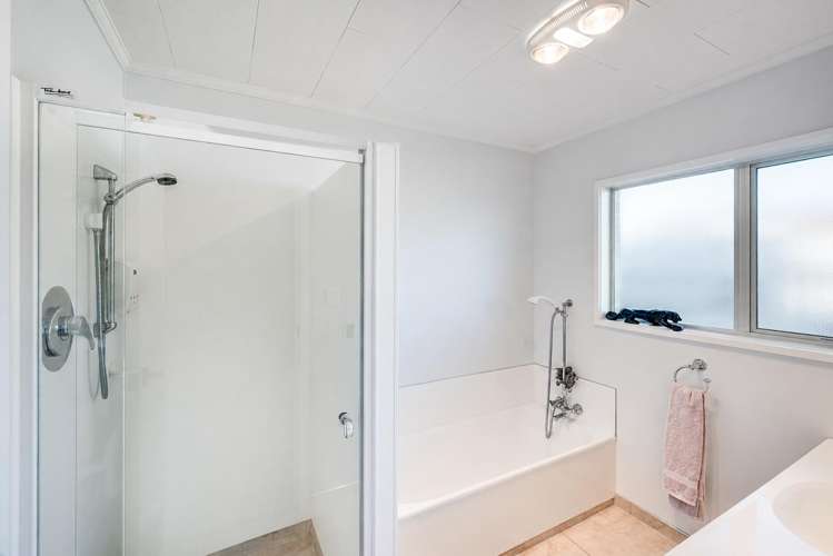 45 Holyrood Street Taradale_13