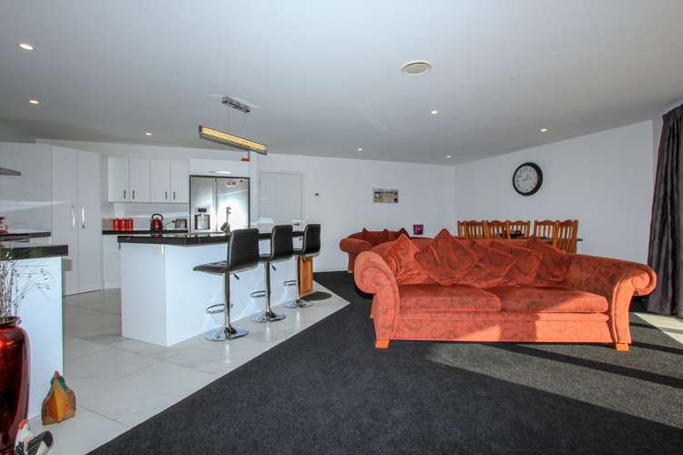 56 Sunrise Drive Seaward Bush_5