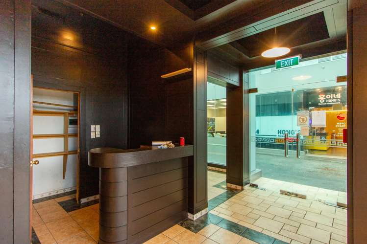 Shop 11/62-78 Hurstmere Road Takapuna_5