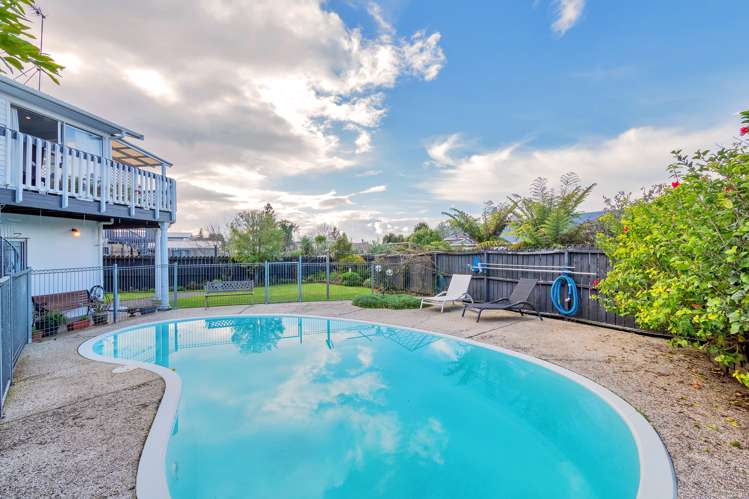 9 Bodi Place Te Atatu South_17