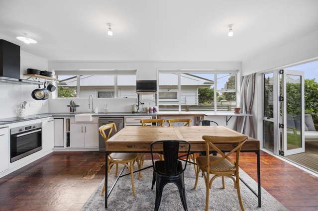 129 Riverbend Road Onekawa_1