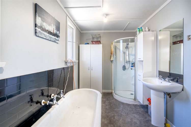 13 Waverley Street Gore Surrounds_14