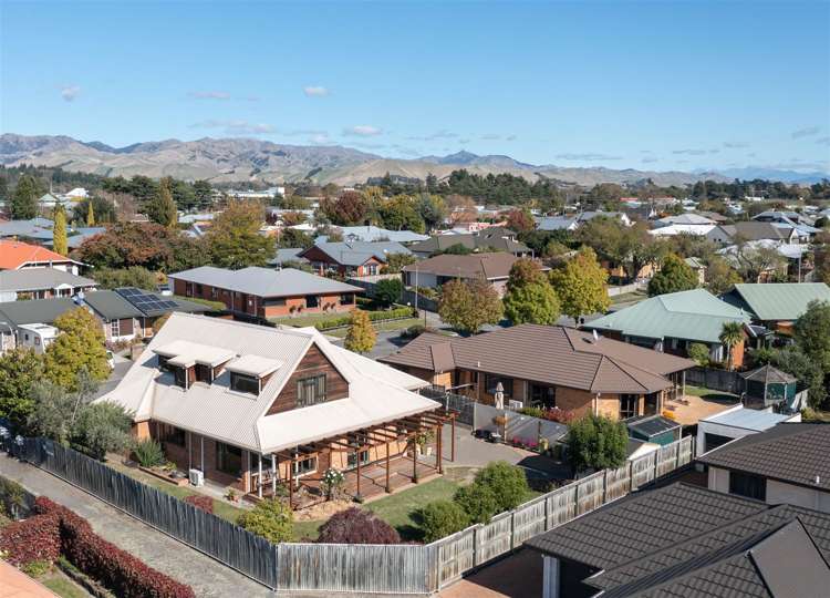 20 Karina Crescent Redwoodtown_11