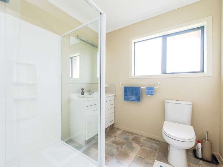 27 Gilligan Close College Estate_14