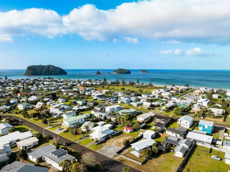 210 Hauturu Street Whangamata_11