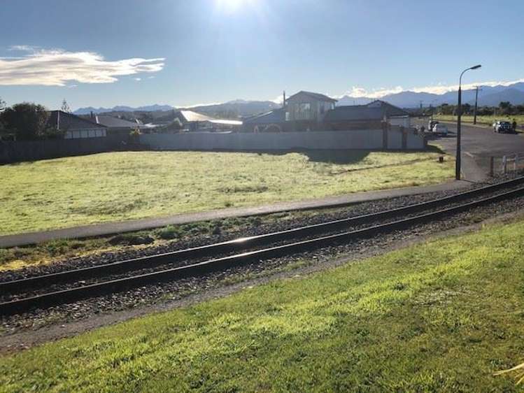 8 Fitzherbert Street Hokitika_1