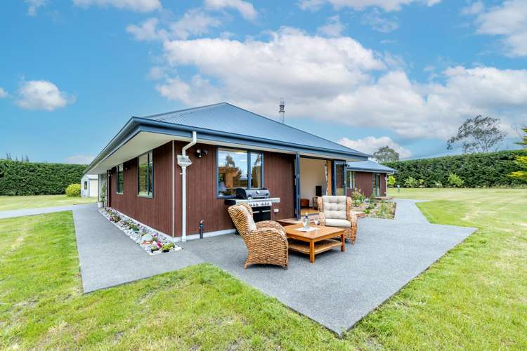 2259 South Eyre Road West Eyreton_19