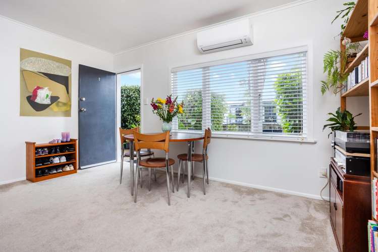 2/108 Asquith Avenue Mount Albert_6