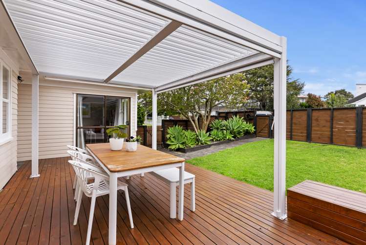 25 Crocombe Crescent Beach Haven_15