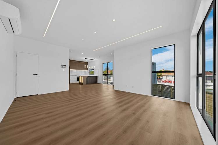 66 McAnnalley Street Manurewa East_11