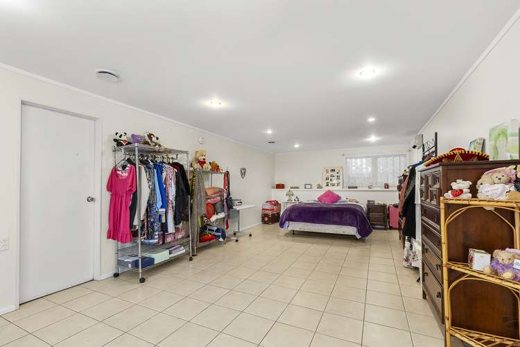 5 Beverley Grove Paparangi_16