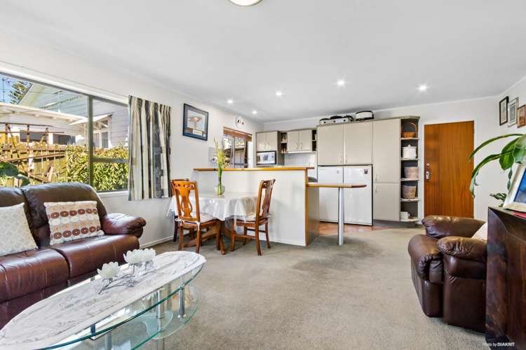 1/127 Blockhouse Bay Road Avondale_6