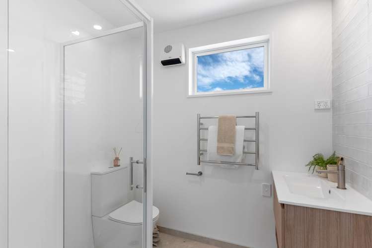 1-6/16 Oram Avenue New Brighton_7