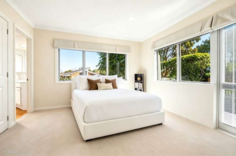 18A Rewi Road Royal Oak_17