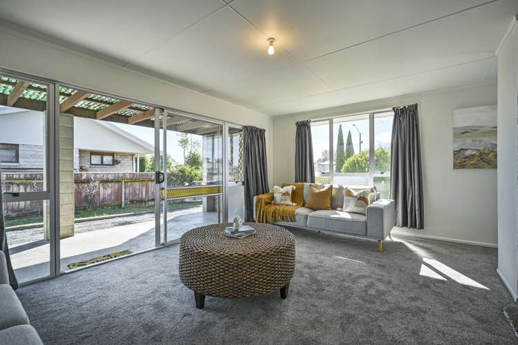 11 Columbus Crescent Flaxmere_1