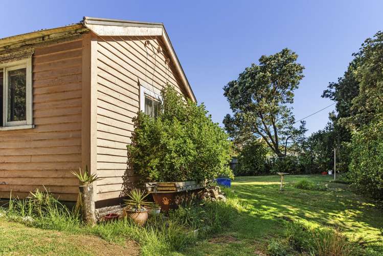 6 Rangi Street Mokau_13