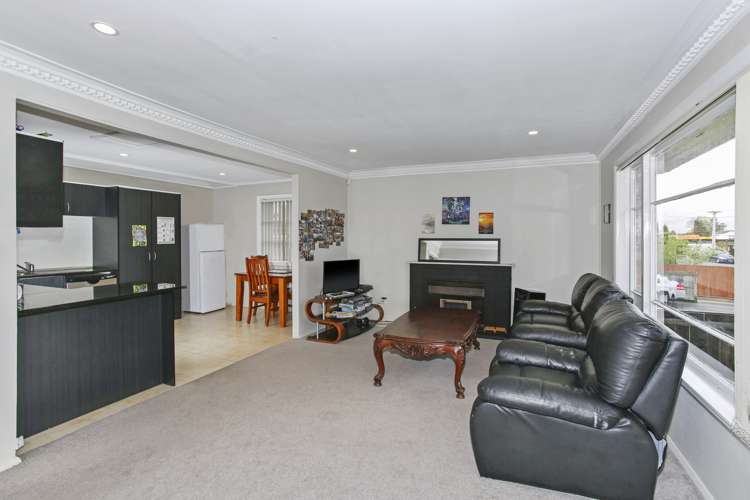 52 Churchill Avenue Manurewa_5