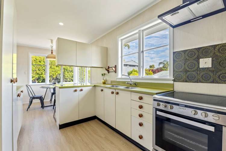 29 Swan Crescent Pakuranga_7