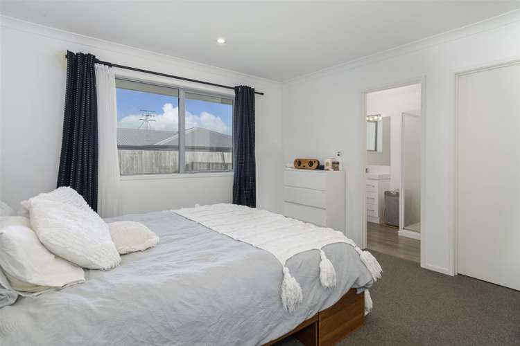 234 Ballintoy Park Drive Welcome Bay_9