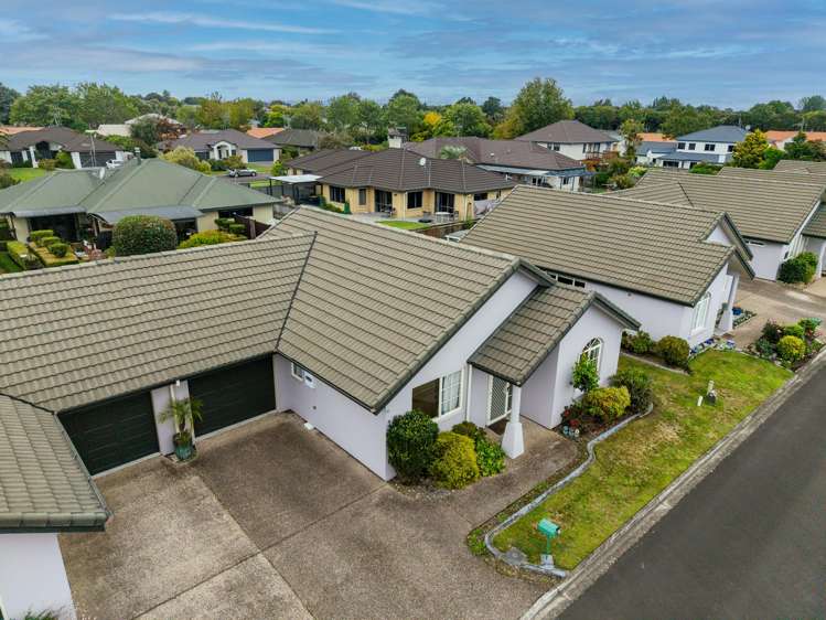 27/16 Rototuna Road Flagstaff_11