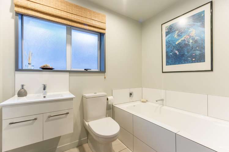 86 Crestview Place Browns Bay_17