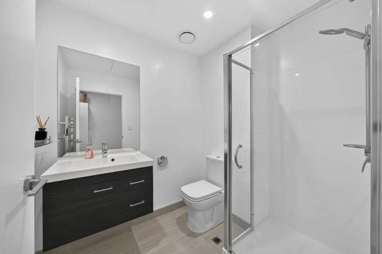 49/8 Thompson Park Road Mount Wellington_14