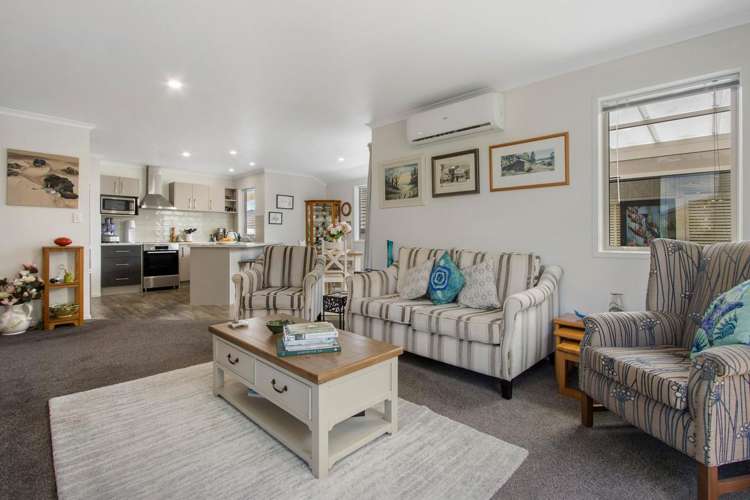 14 Muirfield Crescent Katikati_3