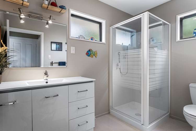 24 Cornwall Road Lyttelton_16