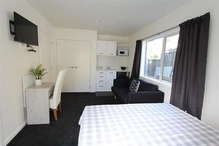 B/1/5 Edgecumbe Street 3295_1