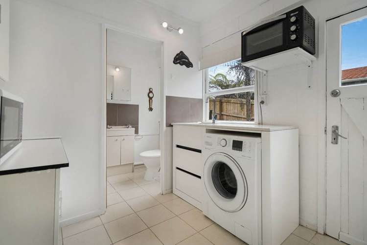 8 Torbay Heights Torbay_11