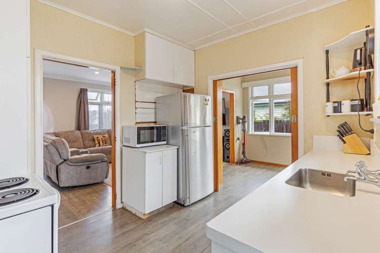 54 Parker Avenue Levin_2