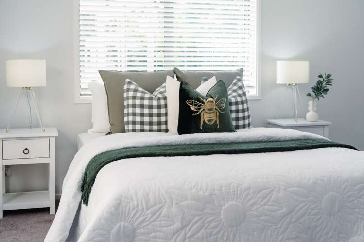 21 Cowley Drive Leamington_18