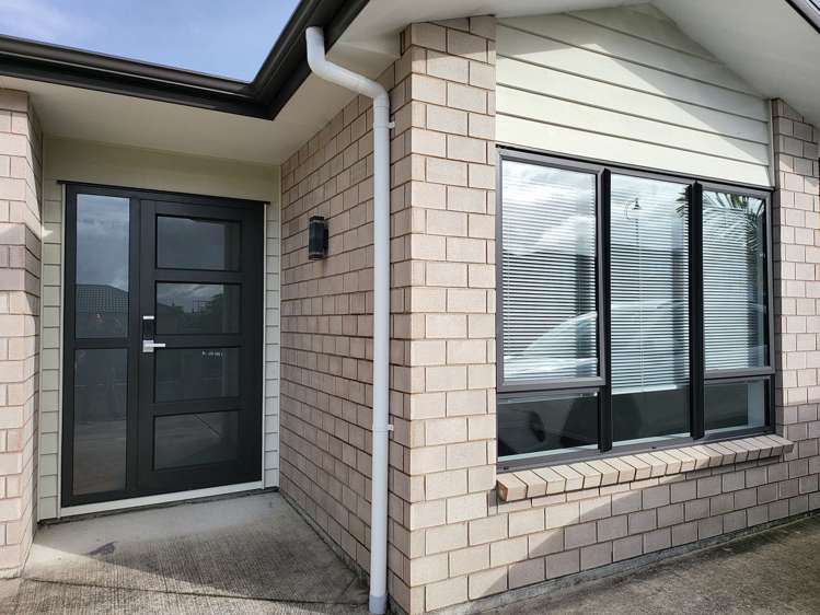 7 Castlebane Drive Flat Bush_9