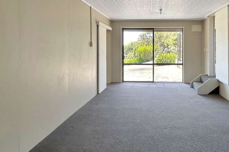 74 Lookout Road Parapara_11