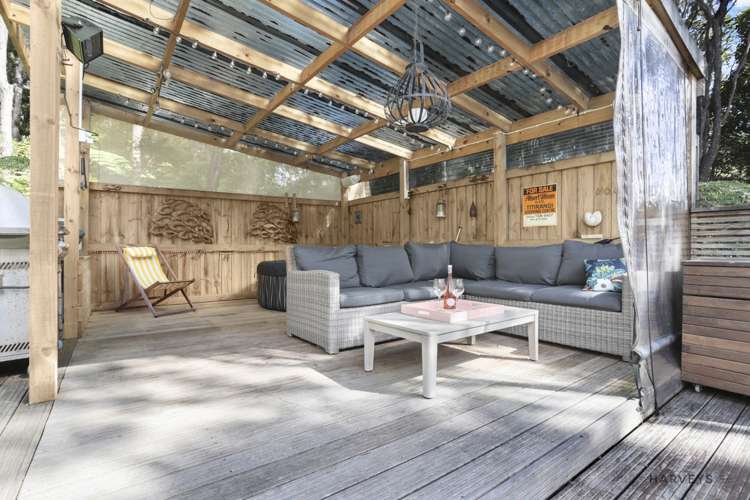 25 Longfellow Parade Glen Eden_11