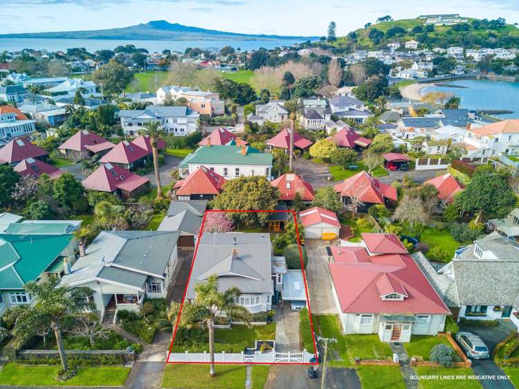 8 Duders Avenue Devonport_9