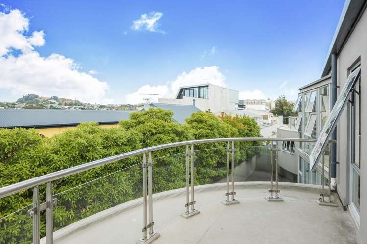 2/11 Sarawia Street Newmarket_12