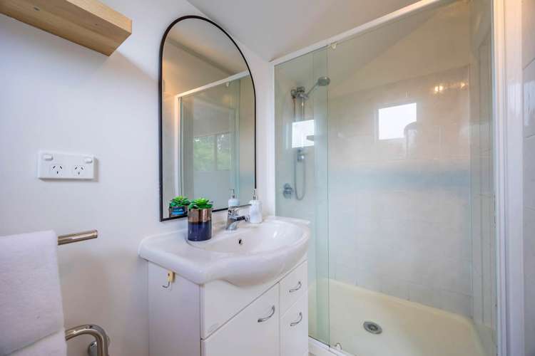 3 Fyvie Avenue Mt Roskill_16