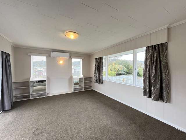  13 Kawatiri Grove Wainuiomata_3