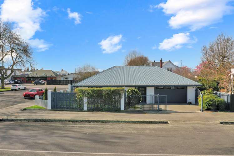 21 Mona Square Ashburton_33