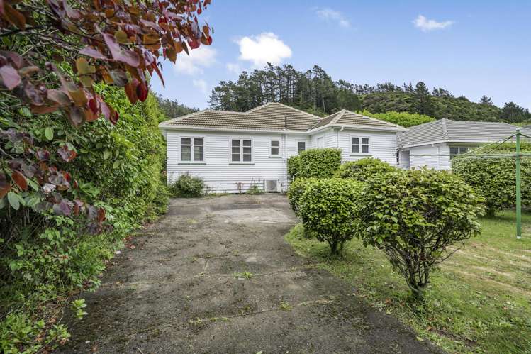 137 Hine Road Wainuiomata_5