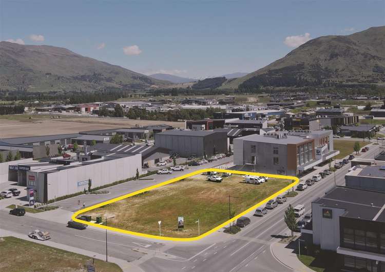 16, 18, 20 Sir Tim Wallis Drive Wanaka_2