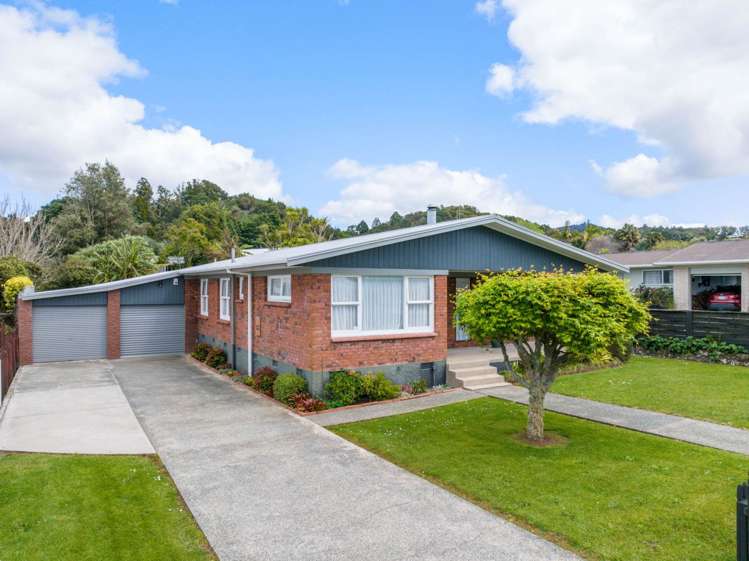 11 Fairway Drive Kamo_8