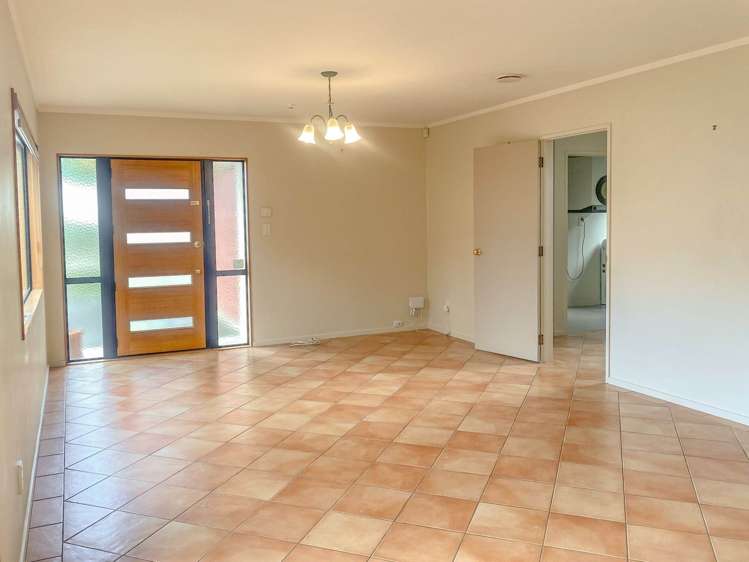 2/5 Willerton Avenue New Lynn_2