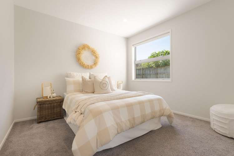 17 Puhirake Crescent Pyes Pa_16