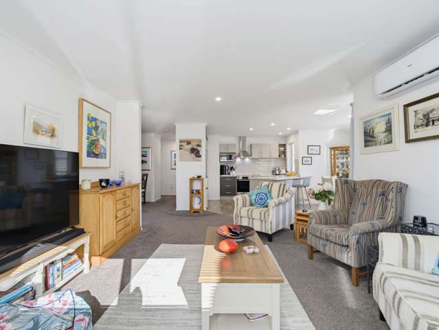 14 Muirfield Crescent Aongatete_3